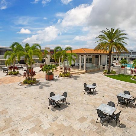 Quality Inn And Conference Center Tampa-Brandon Heartland Экстерьер фото