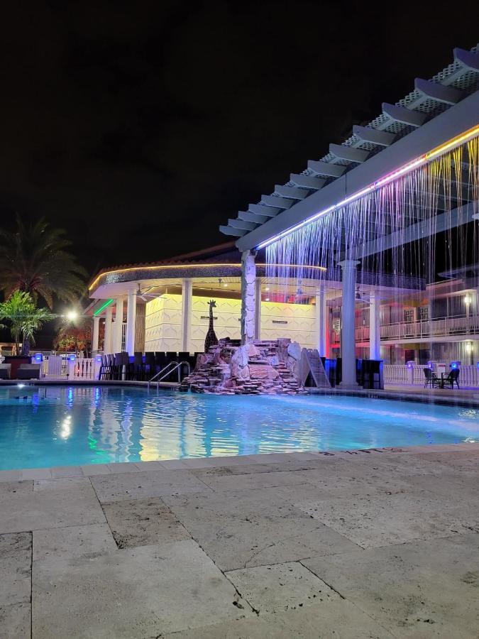 Quality Inn And Conference Center Tampa-Brandon Heartland Экстерьер фото